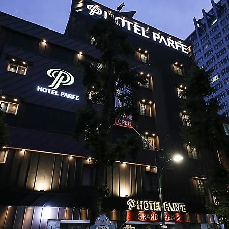 Hotel Parfe Cheonan Bagian luar foto