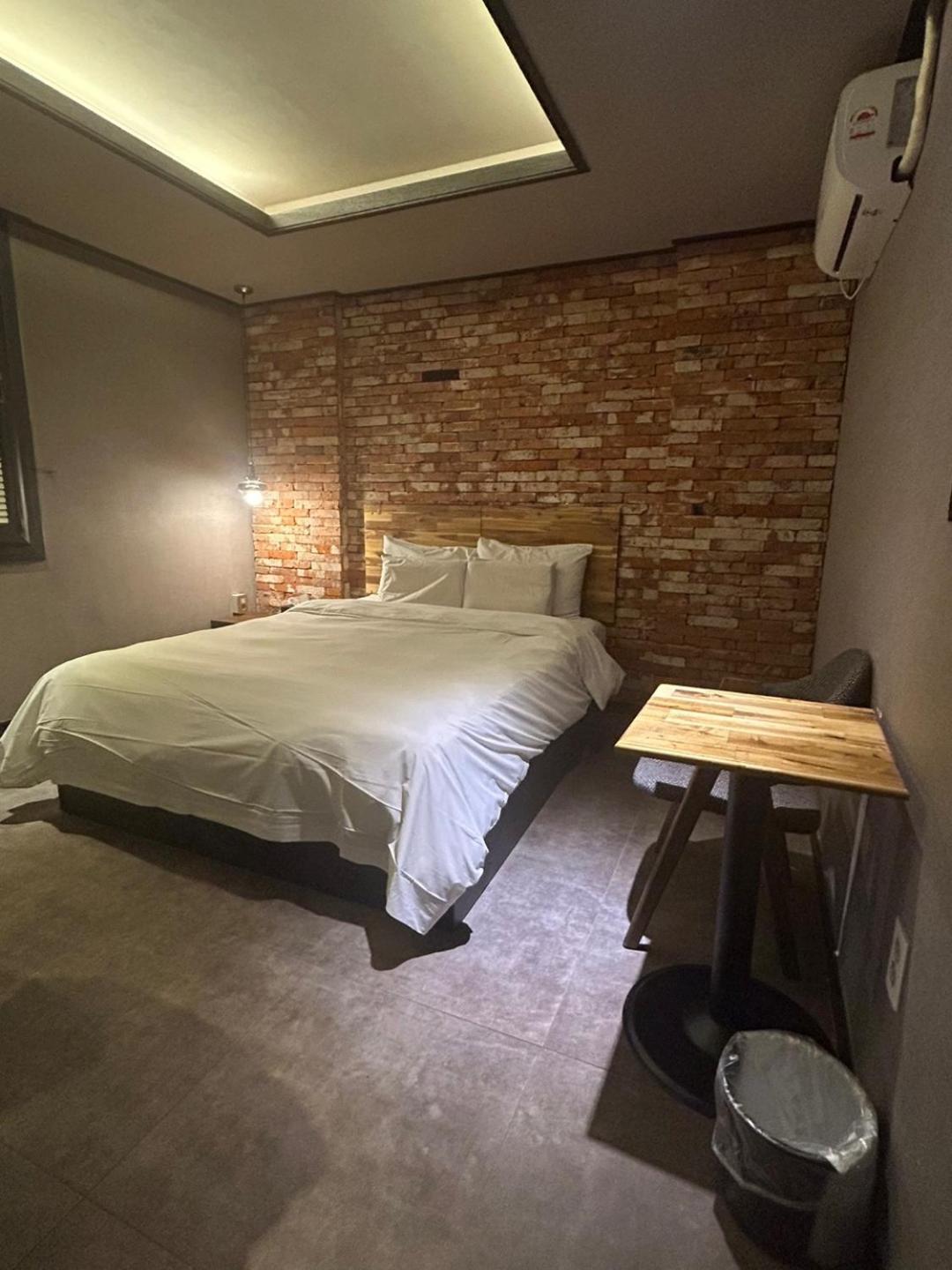 Hotel Parfe Cheonan Bagian luar foto