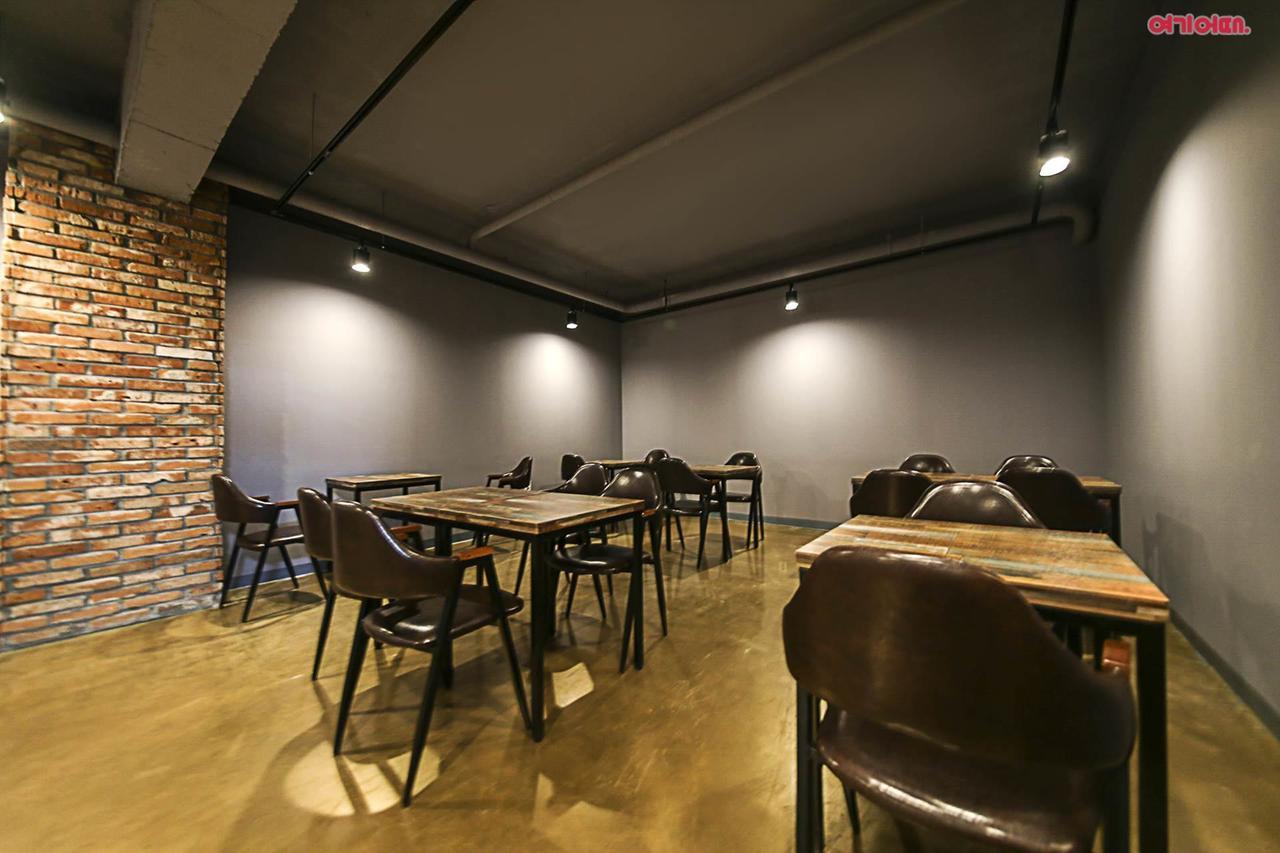 Hotel Parfe Cheonan Bagian luar foto