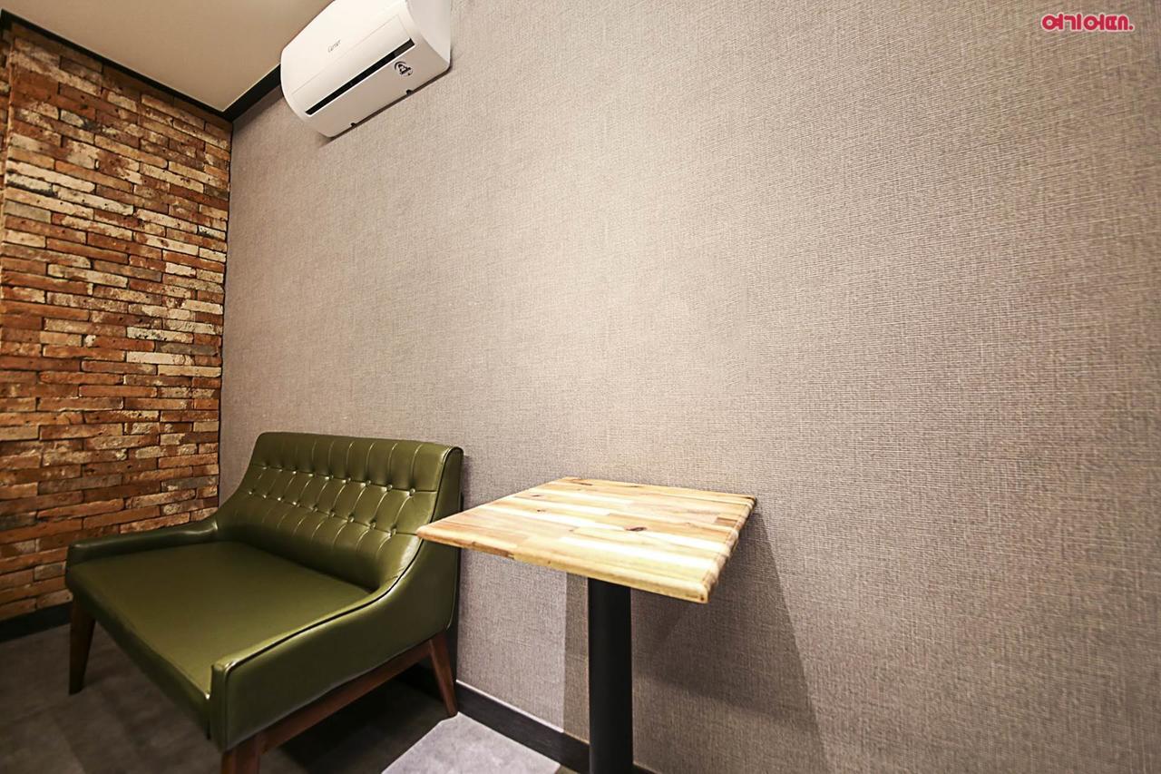 Hotel Parfe Cheonan Bagian luar foto