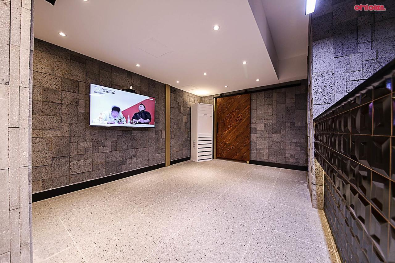 Hotel Parfe Cheonan Bagian luar foto
